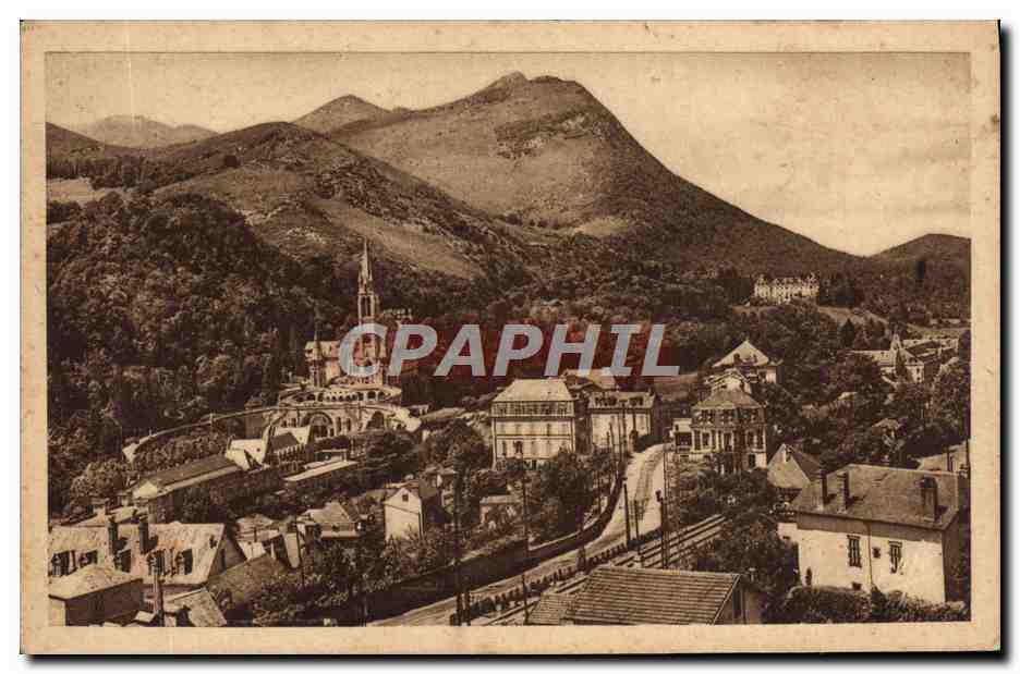CPA Lourdes Vue Generale Sur La Basilique