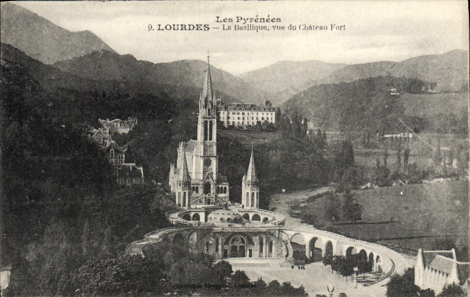 CPA Lourdes La Basilique Vue Du Chateau Fort