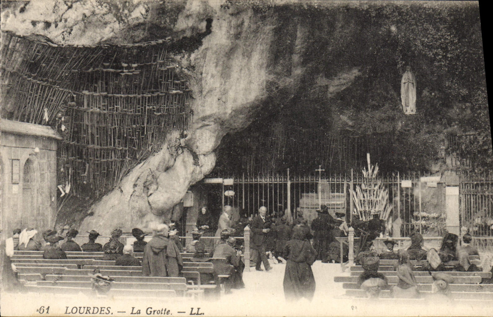 CPA Lourdes La Grotte