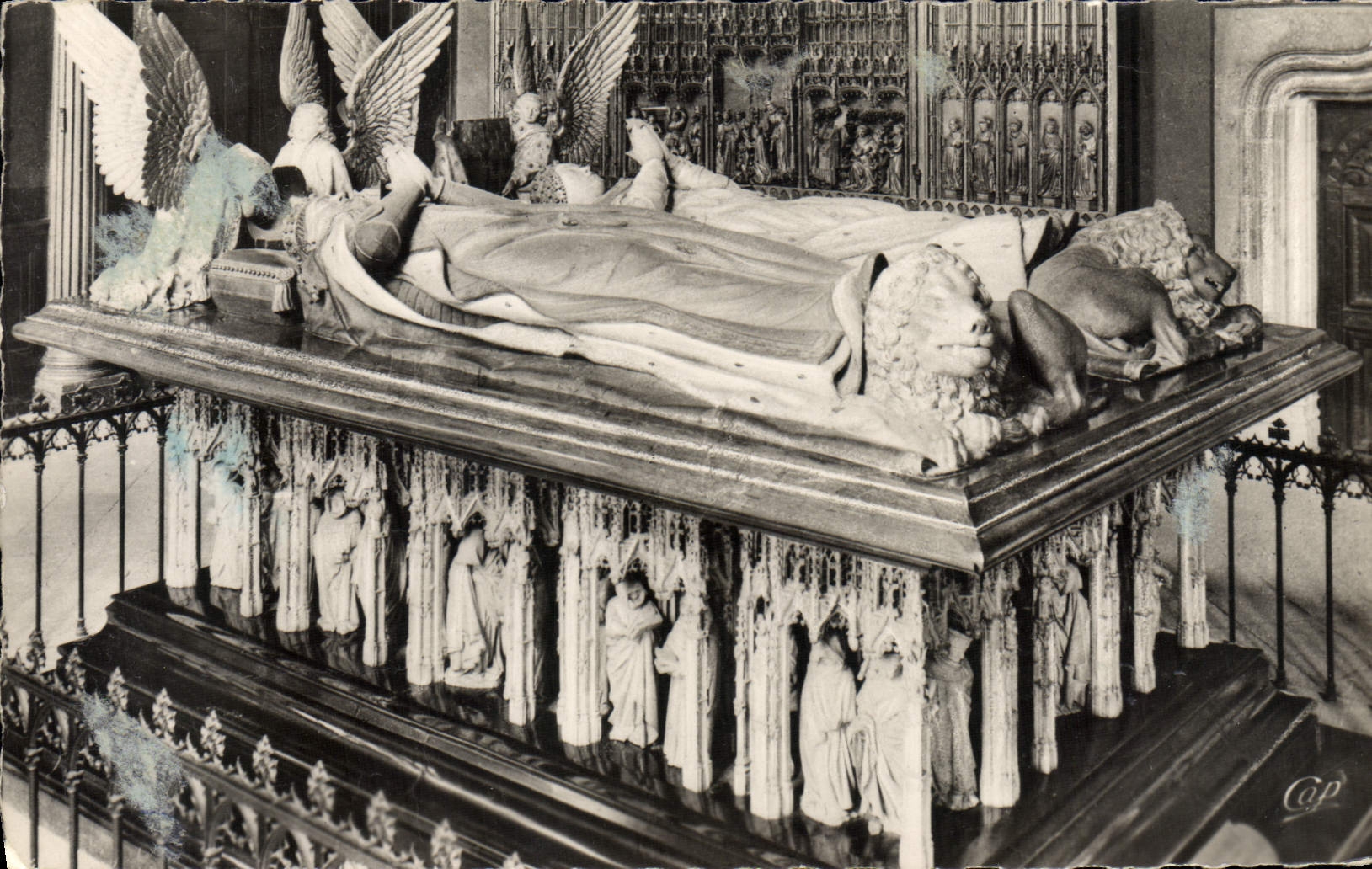 Tombeau de Jean-Sans-Peur et de Marguerite de Bavière — Musée de Dijon — éditeur C.A.P. n°97