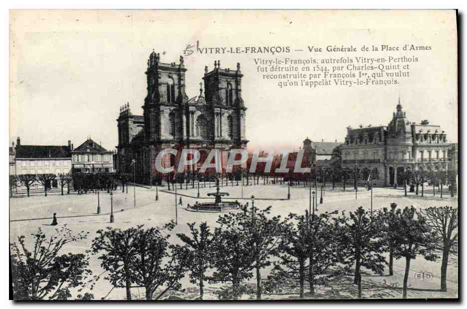 CPA Vitry Le Francois Vue Generale De La Place D'Armes