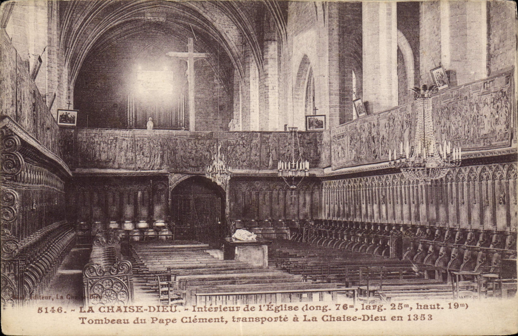 CPA La Chaise Dieu Interieur de l'Eglise Tombeau du Pape Clement transporte a la Chaise Dieu 