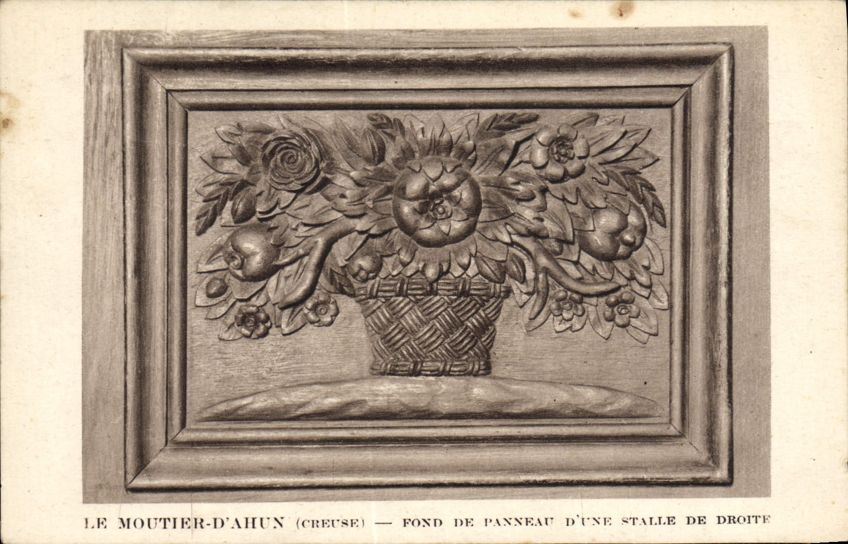 Le Moutier-d'A Hun (Creuse) — Fond de panneau d'une stalle de droite