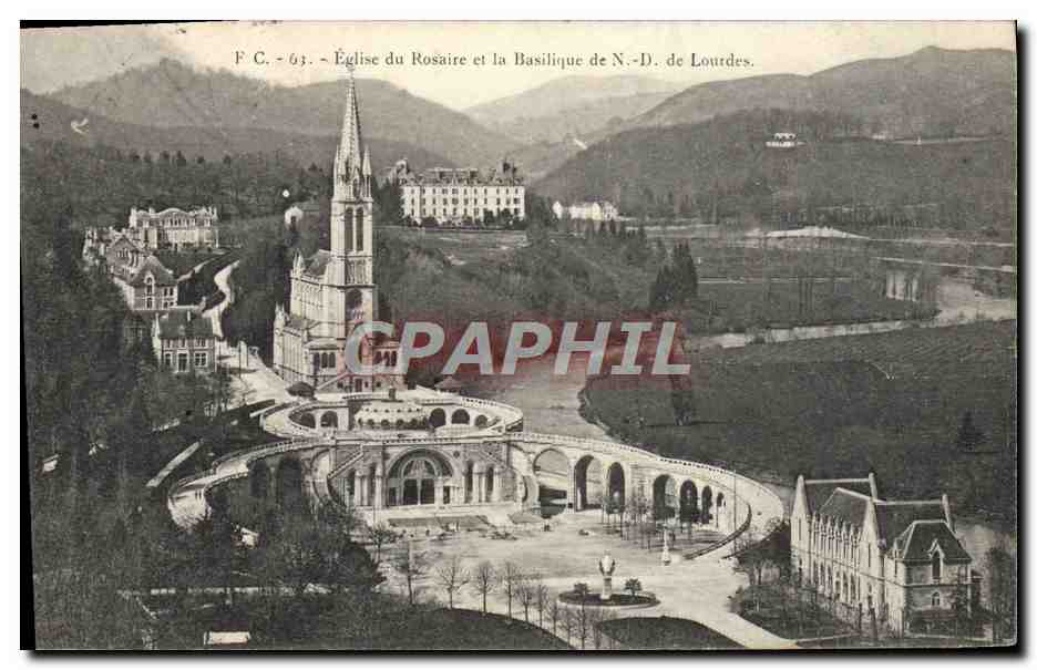 CPA Eglise du Rosaire et la Basilique de N D de Lourdes