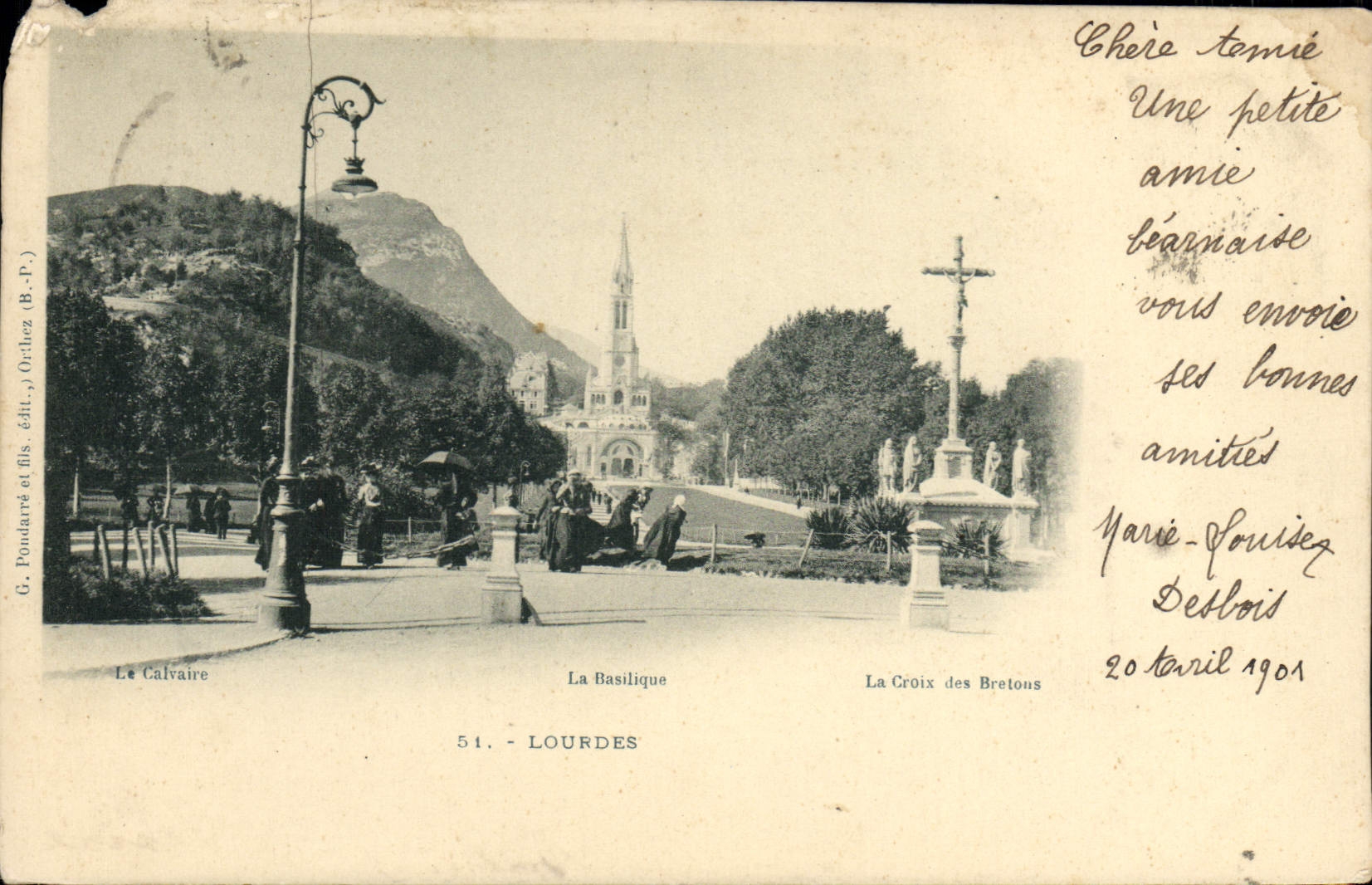 CPA Lourdes Le calvaire La basilique La croix des Bretons