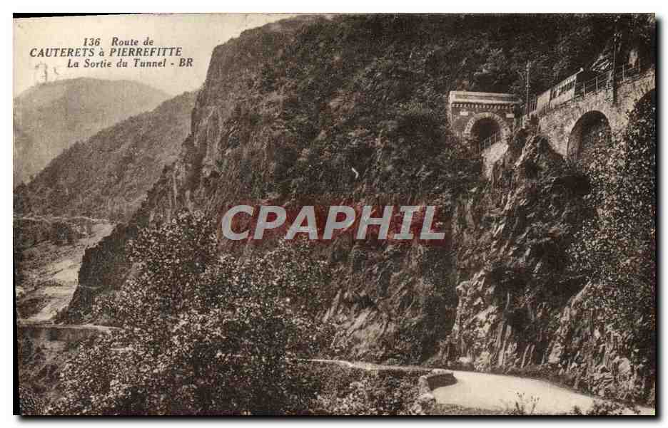 CPA Route de Cauterets a Pierrefitte La Sortie du Tunnel 