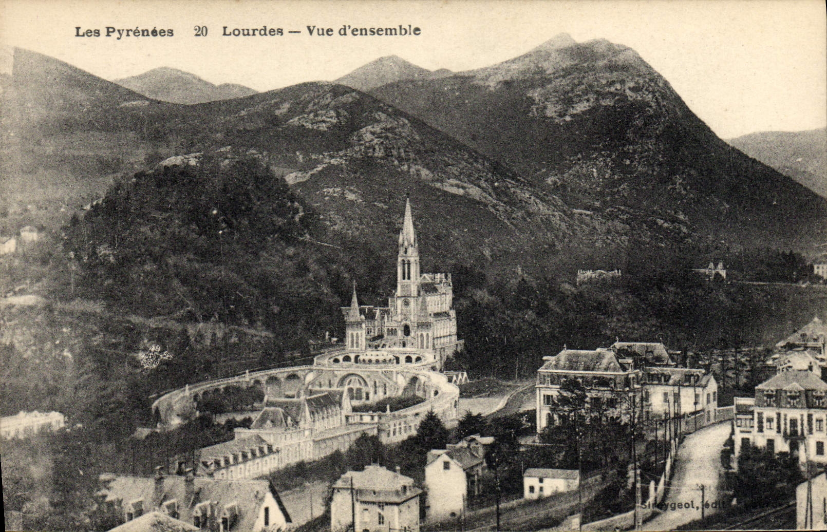 CPA Lourdes Vue d'ensemble 