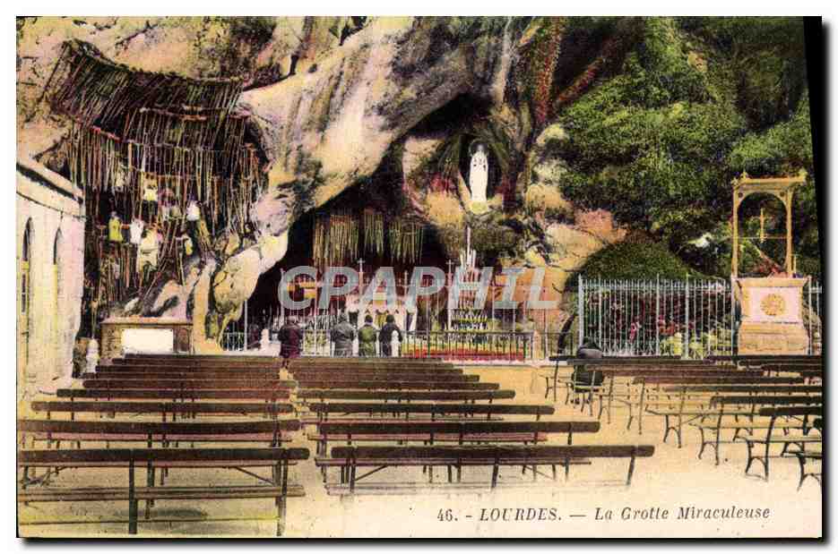 CPA Lourdes La Grotte Miraculeuse 