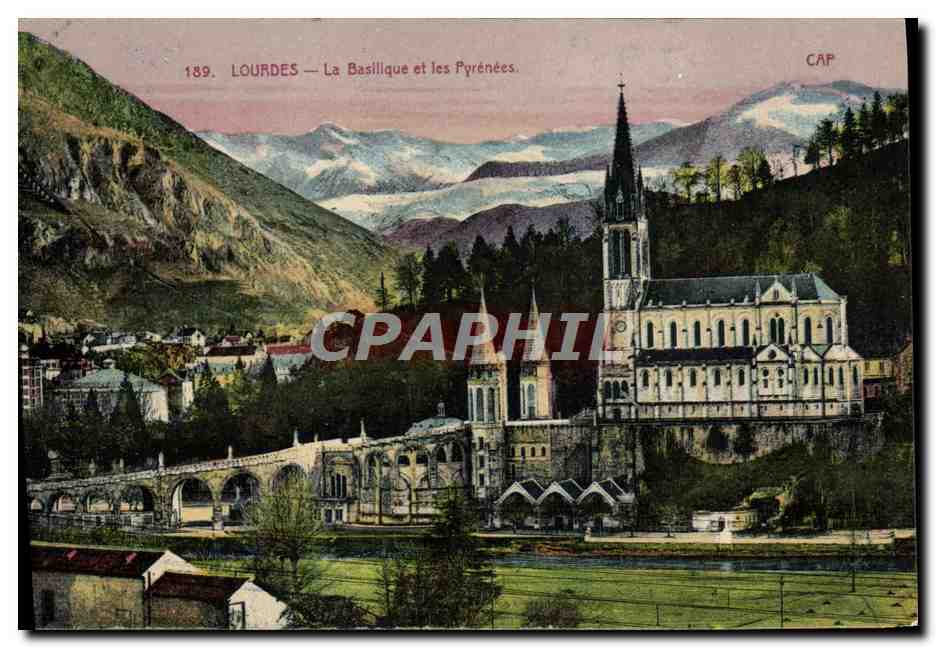 Lourdes — La Basilique et les Pyrénées — CAP