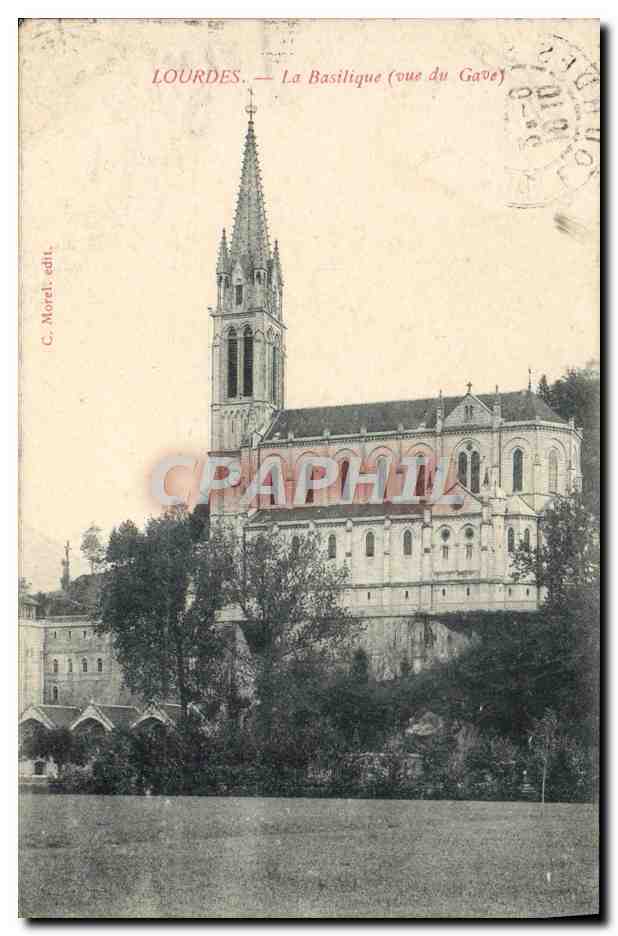 CPA Lourdes La Basilique Vue du Gave