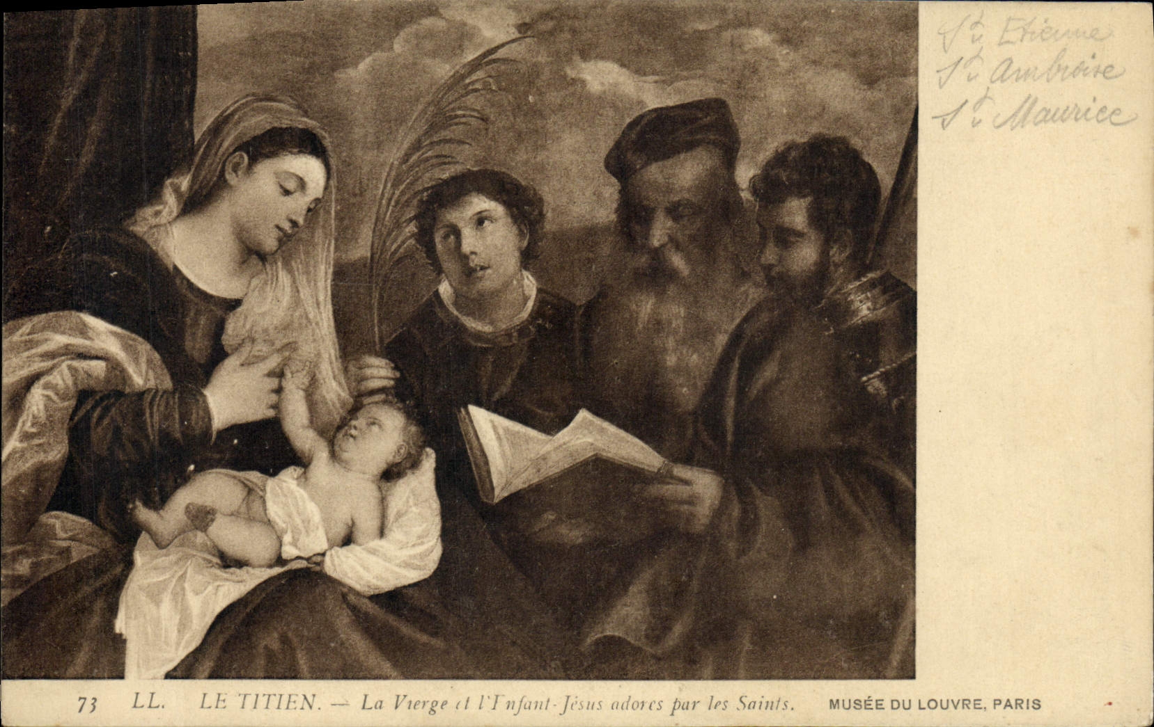 CPA Musee Du Louvre Paris Le Titien La Vierge et l'enfant Jesus adores par les Saints