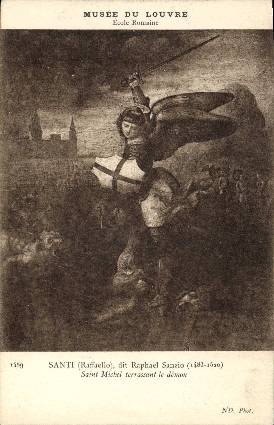 CPA Musee Du Louvre Ecole Romaine Santi Raphael Sanzio Saint Michel terrassant le demon
