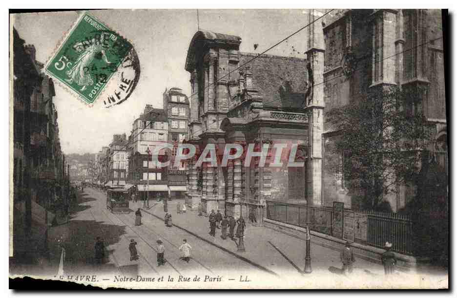 CPA Le Havre Notre Dame et la Rue de Paris 