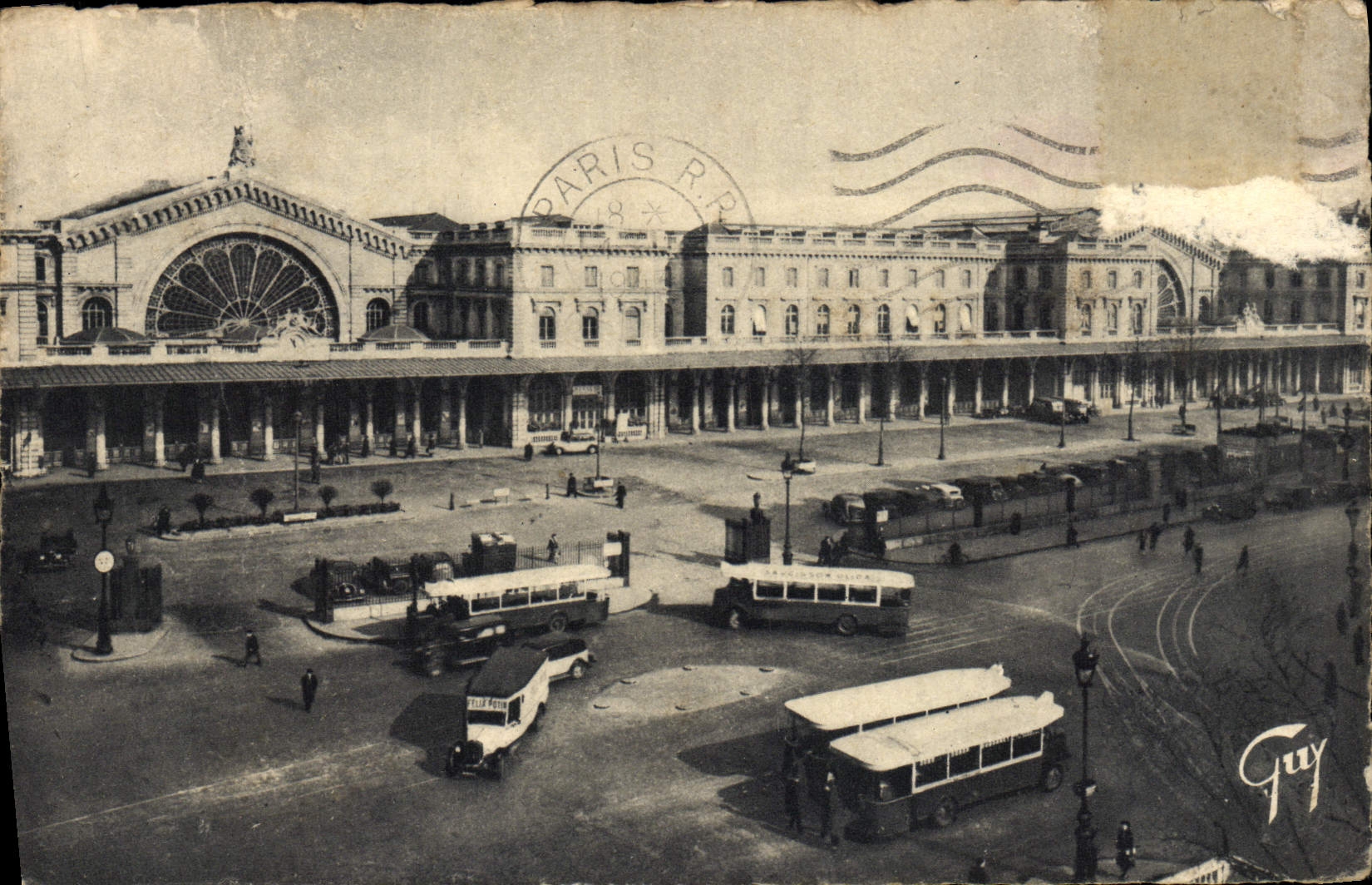 CPA Paris et ses Merveilles La Gare de l'Est 