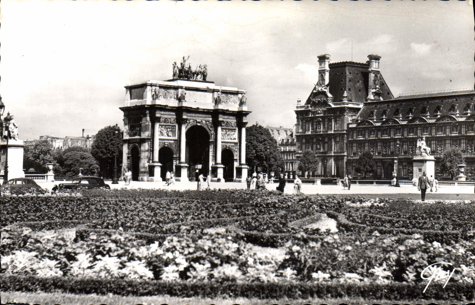 CPM Paris et ses Merveilles Place et arc de triomphe du Carrousel 