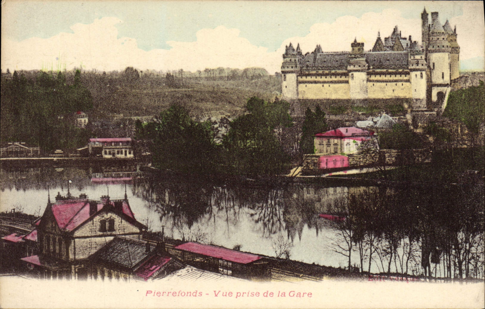 CPA Pierrefonds Vue prise de la Gare 