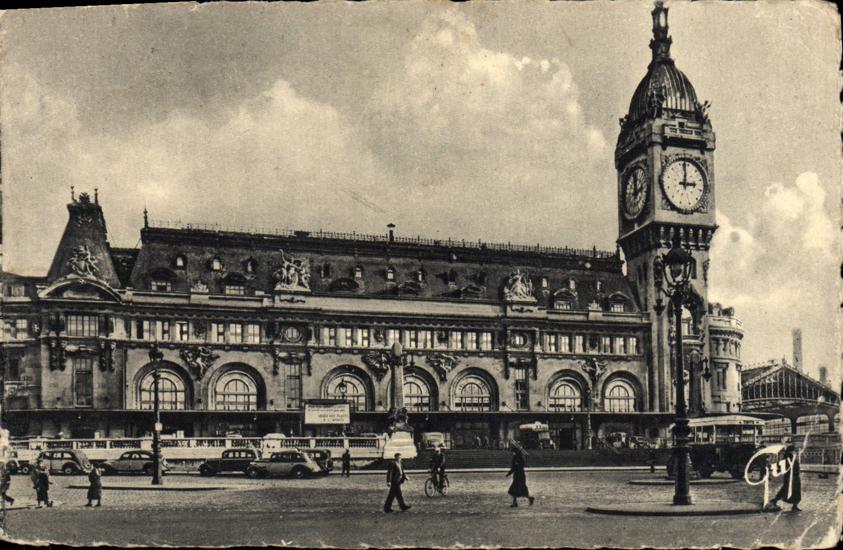 CPA Paris et ses Mervelles La Gare de Lyon 