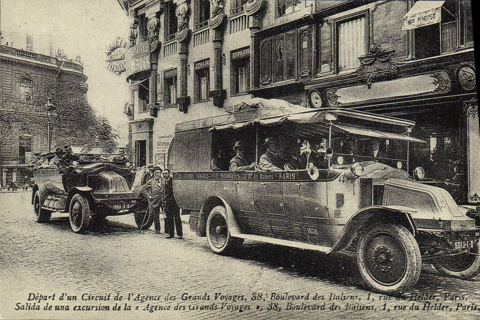 Départ d'un circuit de l'Agence des Grands Voyages — 38, Boulevard des Italiens, Paris — éditeur Cartes d'Autrefois
