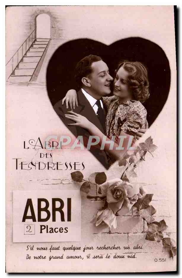 CPA Abri Places L'Abri Des Tendresses Femme