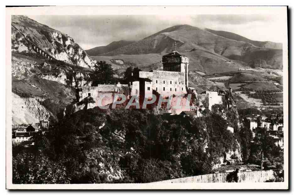 CPM Lourdes Le chateau fort et le Haut du Pic de Jer