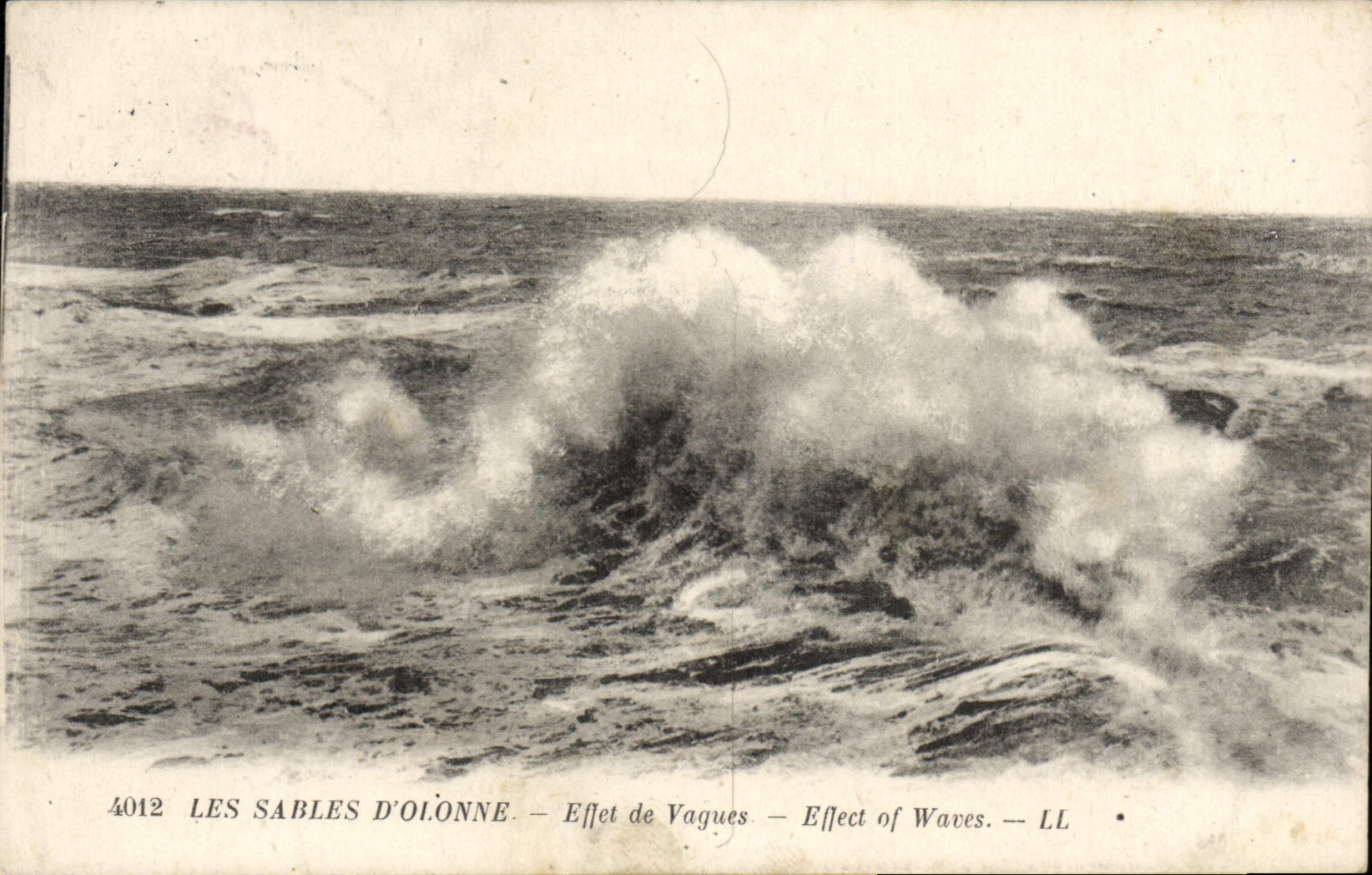 CPA Les Sables Dolonne Effet De Vagues 