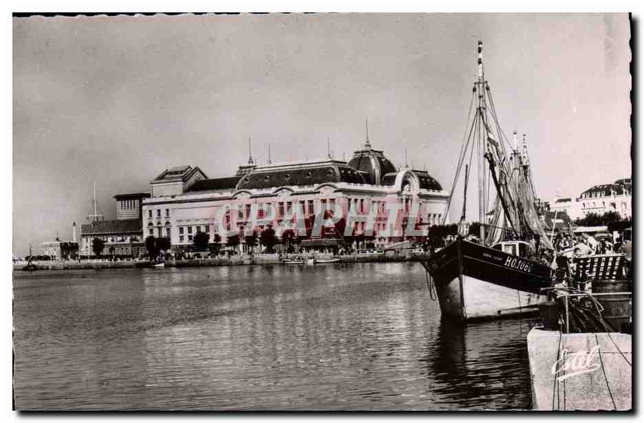 CPM Trouville Le Touquet Et Le Casino Bateau