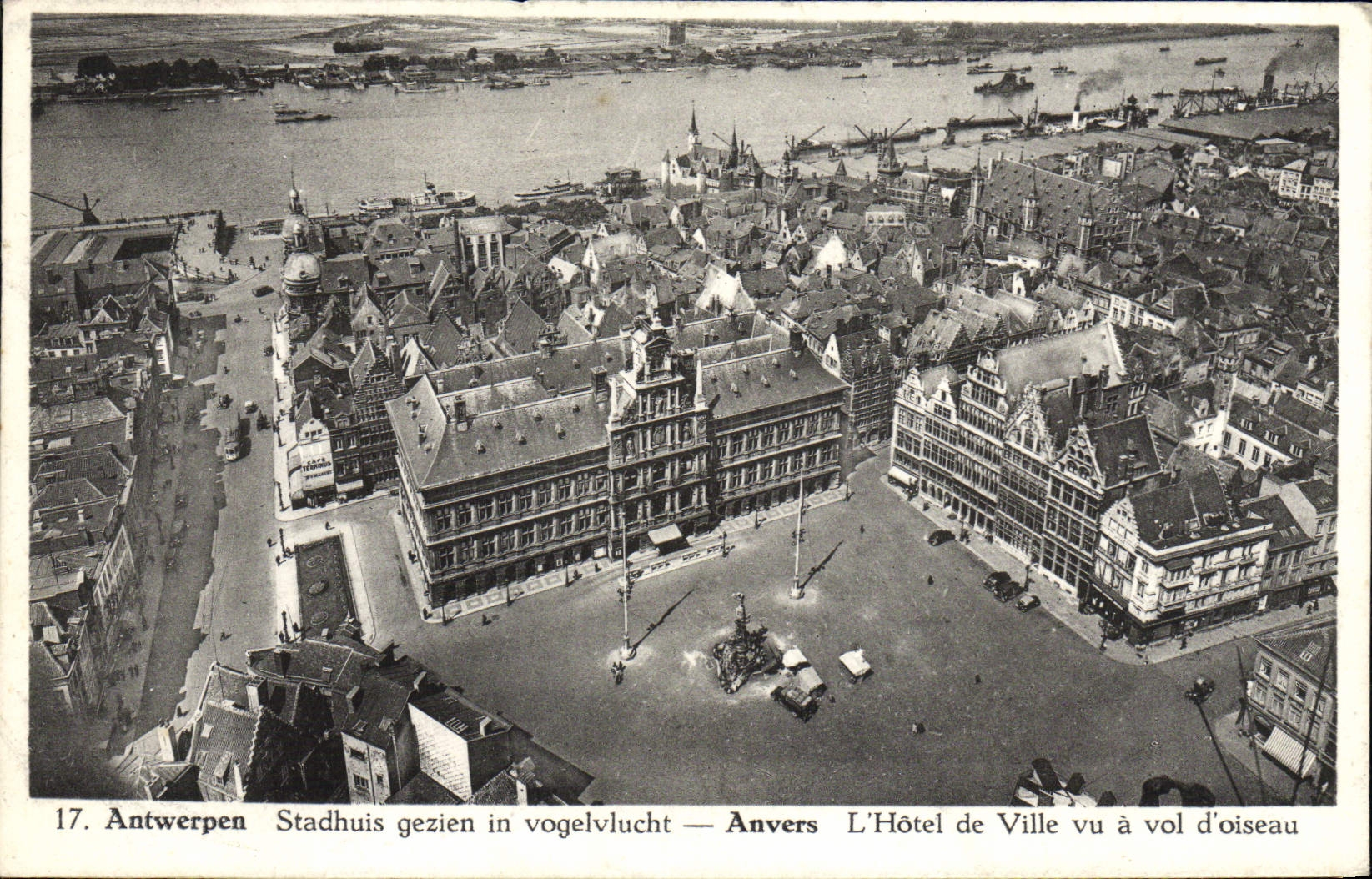Anvers — L'Hôtel de Ville vu à vol d'oiseau — Édition Prévet, n°17