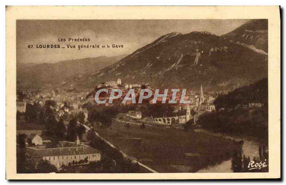 CPA Lourdes Vue Generale et le Gave