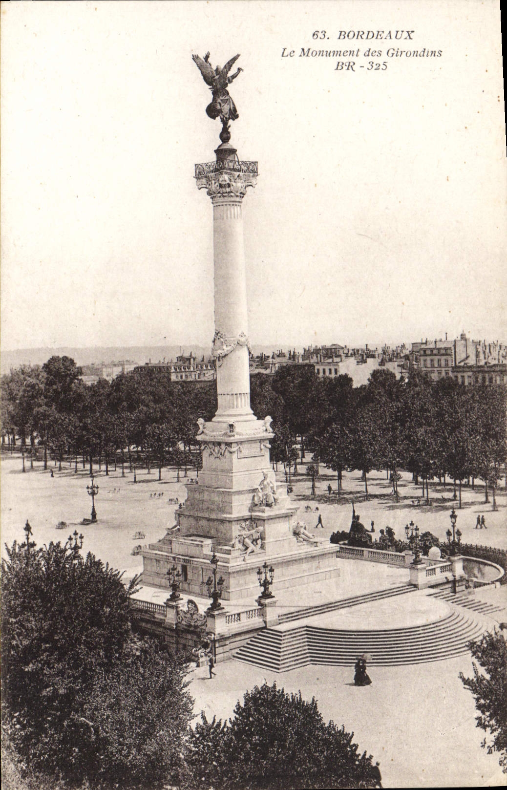 Bordeaux — Le Monument des Girondins — BR-325