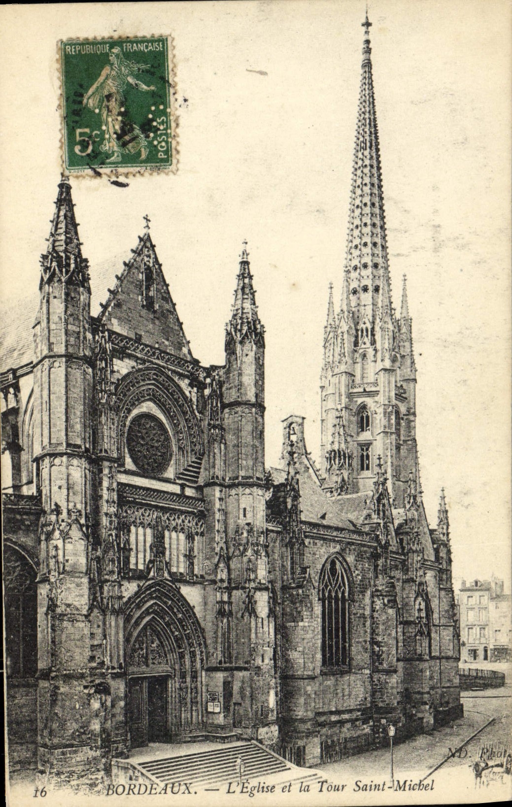 CPA Bordeaux L'Eglise et la Tour Saint Michel