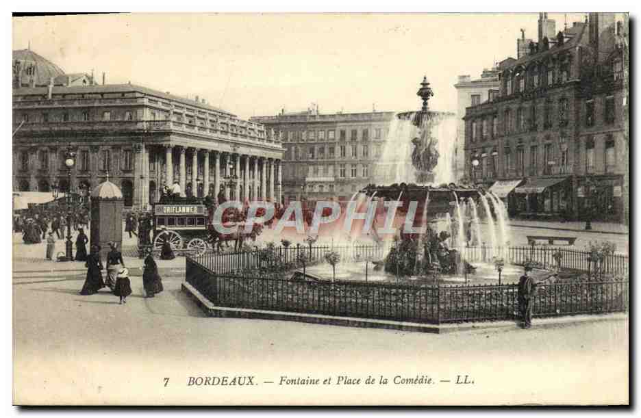 CPA Bordeaux Fontaine et Place de la Comedie
