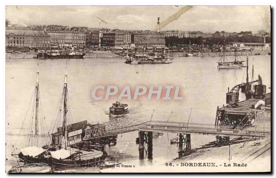 CPA Bordeaux La Rade Bateaux