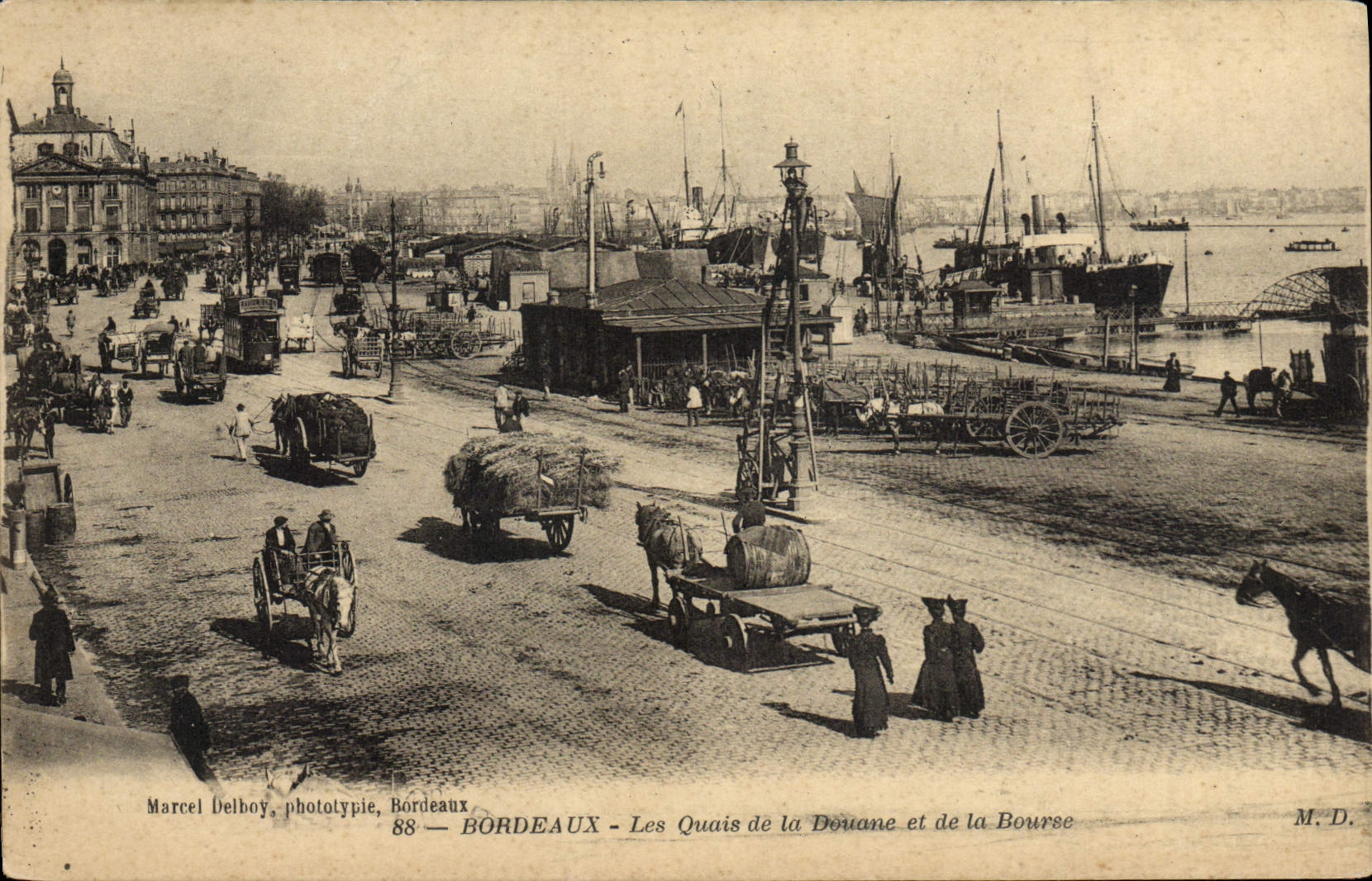 Bordeaux — Les Quais de la Douane et de la Bourse — Marcel Delbouy, phototypie, Bordeaux, n°88