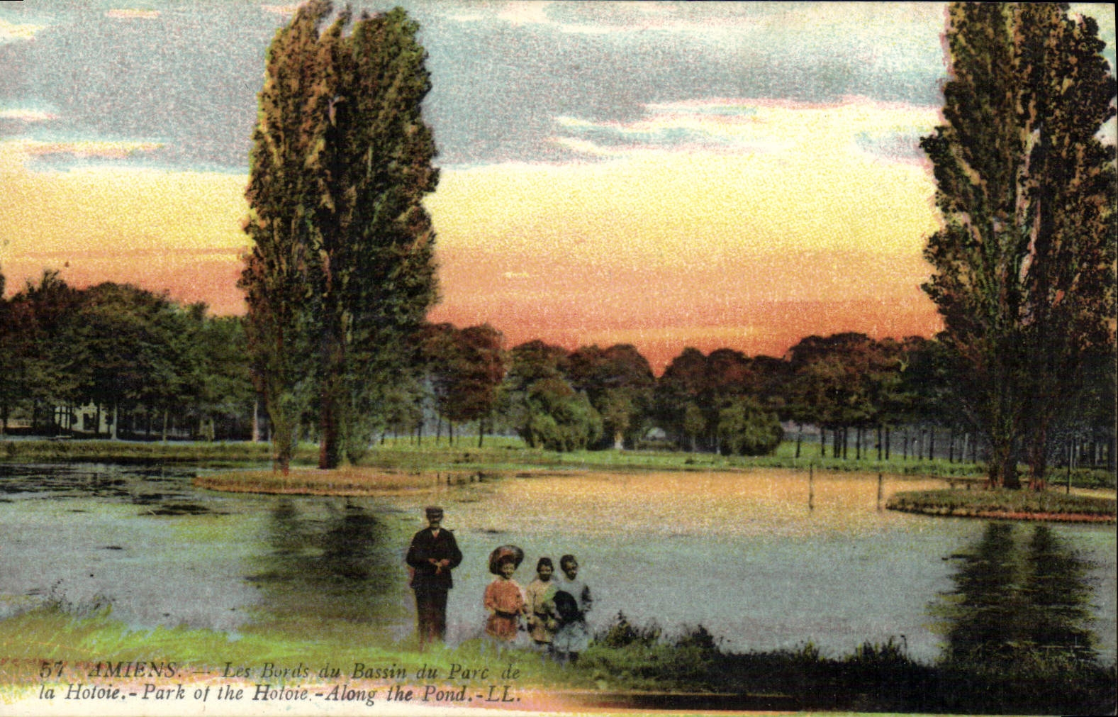 Amiens — Les Bords du Bassin du Parc de la Holoie — LL.