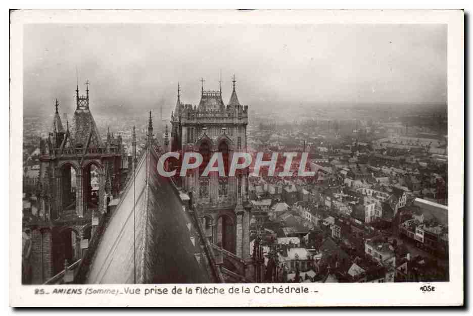 CPA Amiens Vue prise de la Fleche de la Cathedrale 