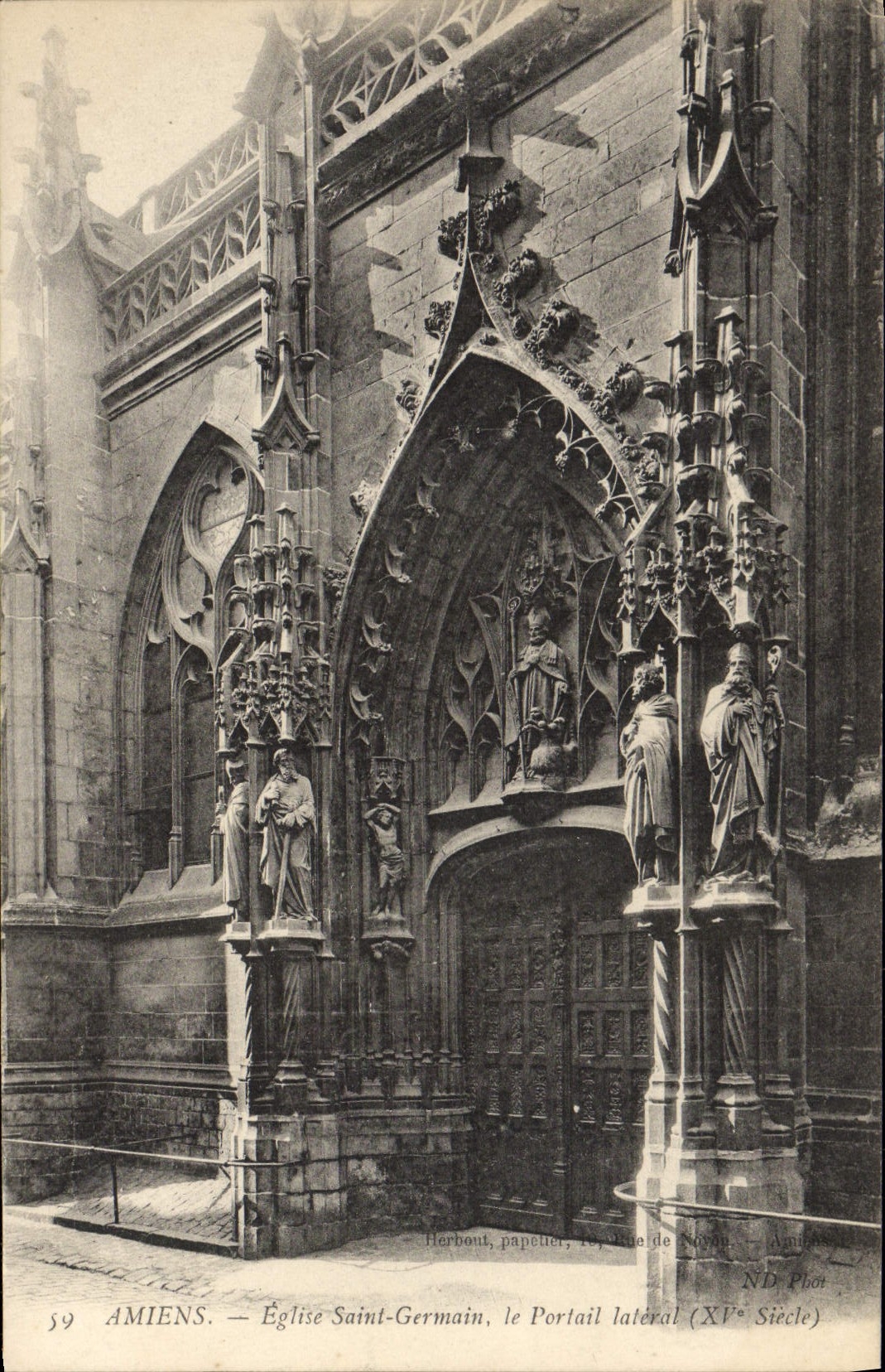 CPA Amiens Eglise Saint Germain le Portail lateral 