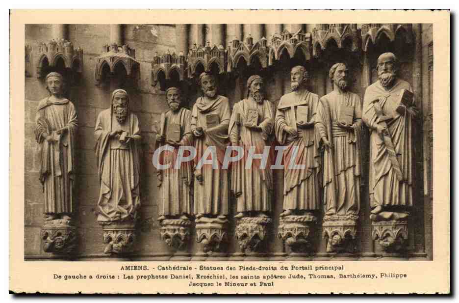 CPA Amiens Cathedrale Statues des Pieds droits du portail principal