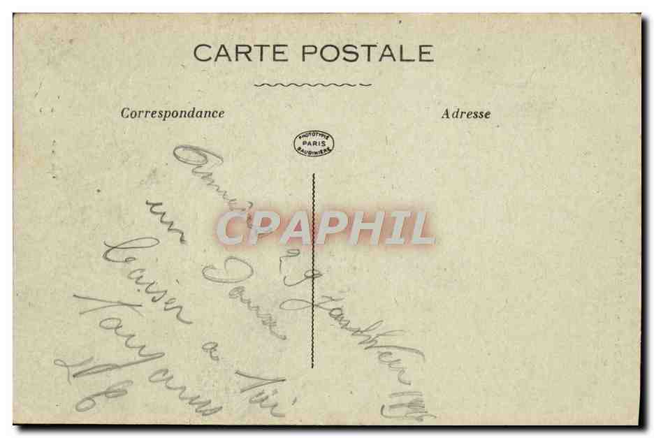 CPA Bombardement d'Amiens Pres de la Cathedrale Militaria — Back