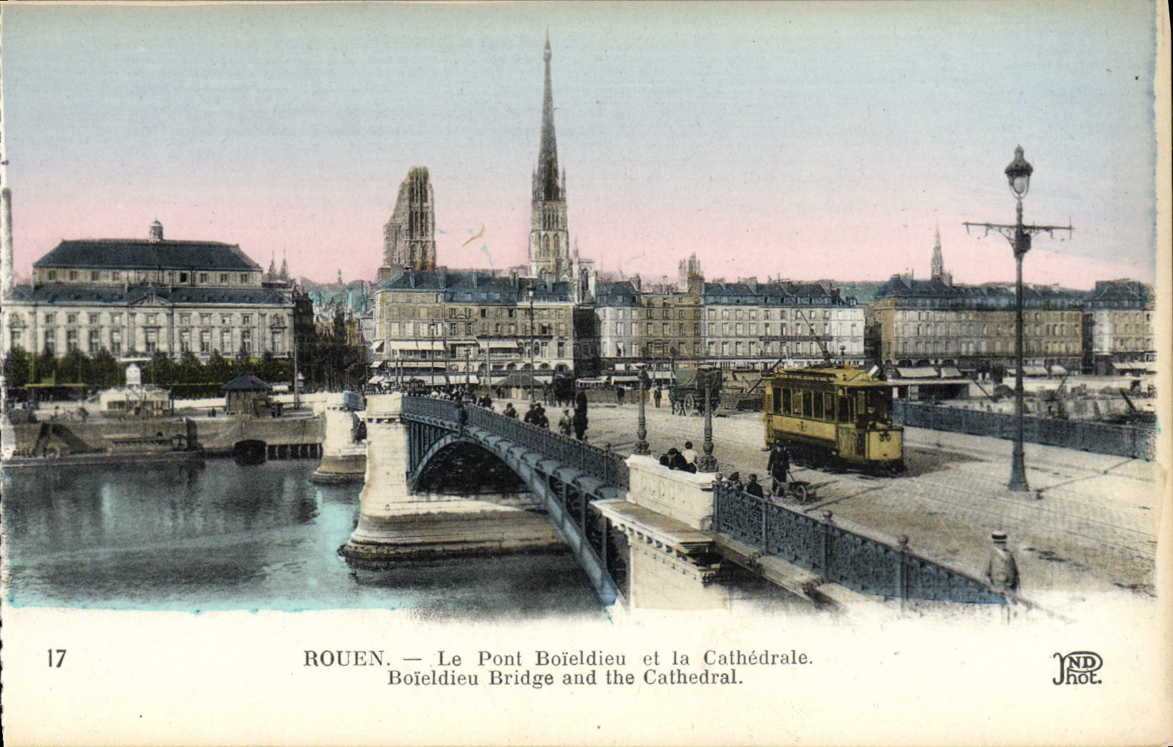 CPA Rouen Le Pont Boieldieu et la Cathedrale Tramway