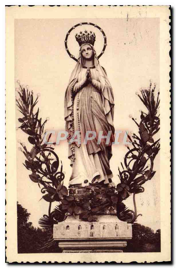 CPA Lourdes La Vierge Couronnee