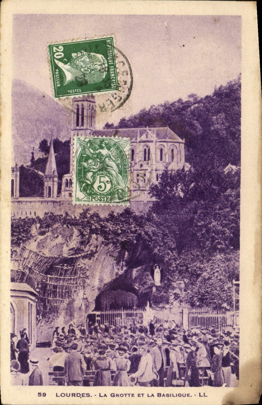 CPA Lourdes La Grotte Et La Basilique