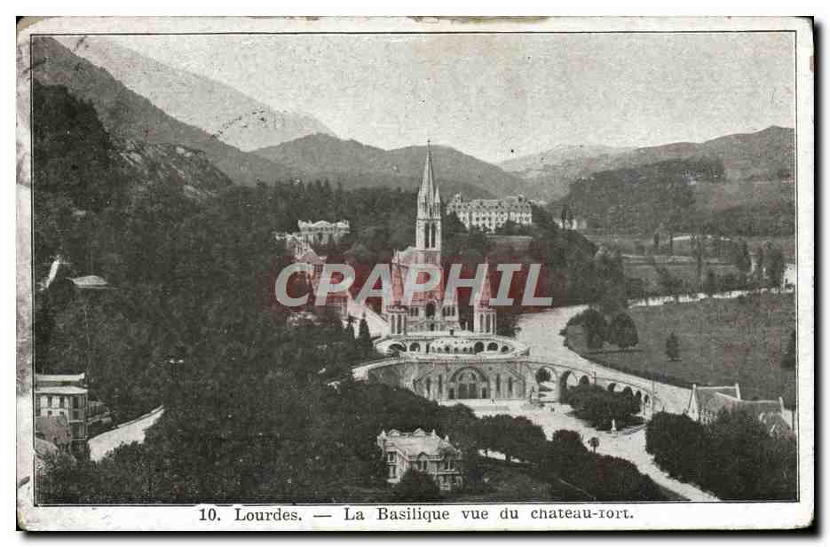 Lourdes — La Basilique vue du château-tort