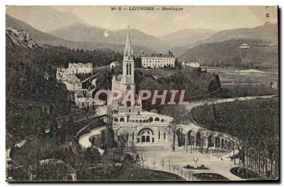 CPA Lourdes Basilique