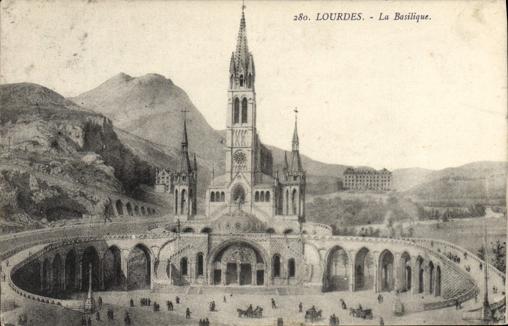 CPA Lourdes La Basilique