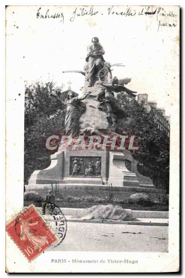 CPA Paris Monument De VIctor Hugo