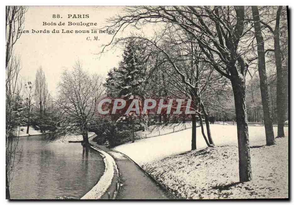 CPA Paris Bois De Boulogne Les Bords Du Lac sous le neige