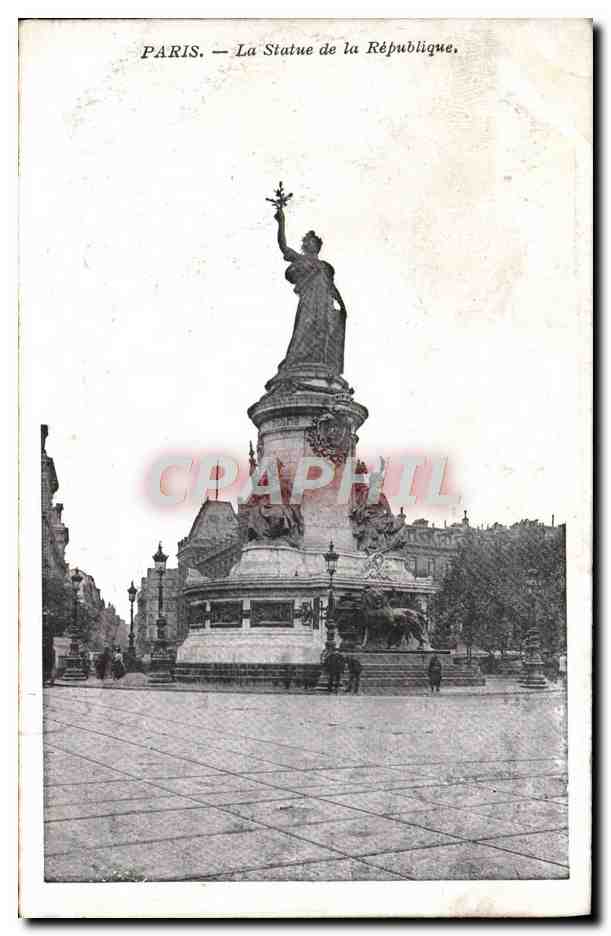 CPA Paris La Statue de la Republique