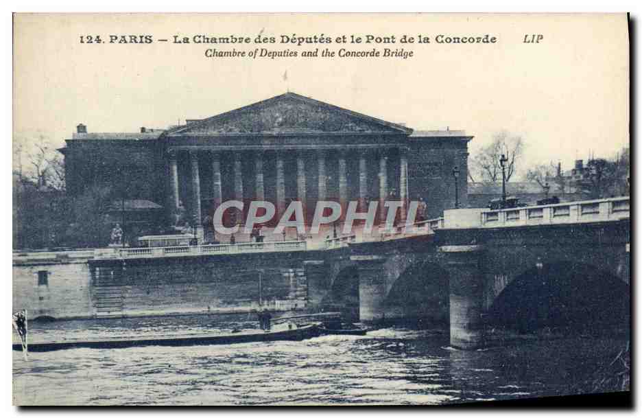 CPA Paris La Chambre des Deputes et le Pont de la Concorde Bateau Peniche