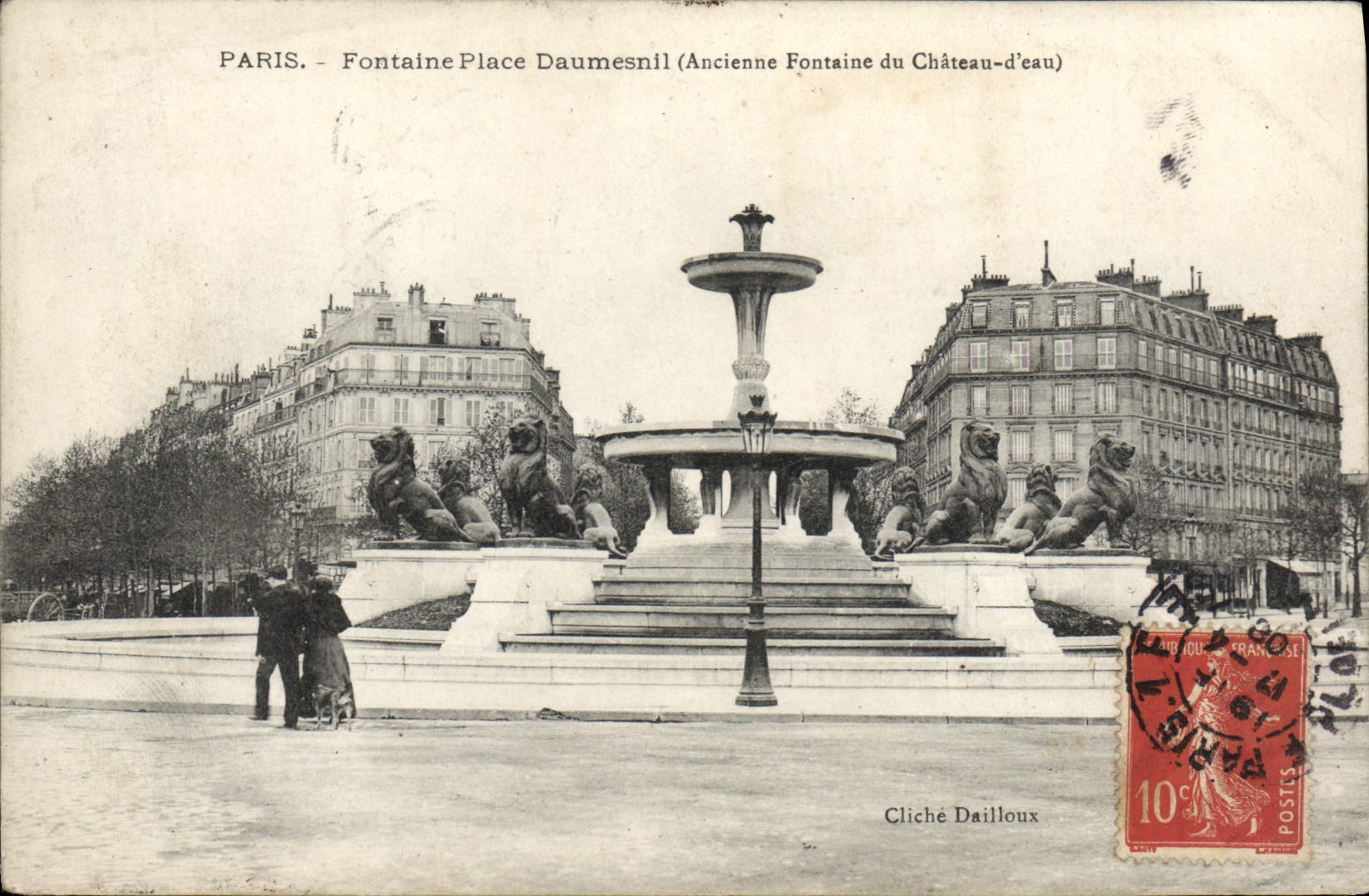 CPA Paris Fontaine Place Daumesnil Ancienne fontaine du Chateau d'Eau