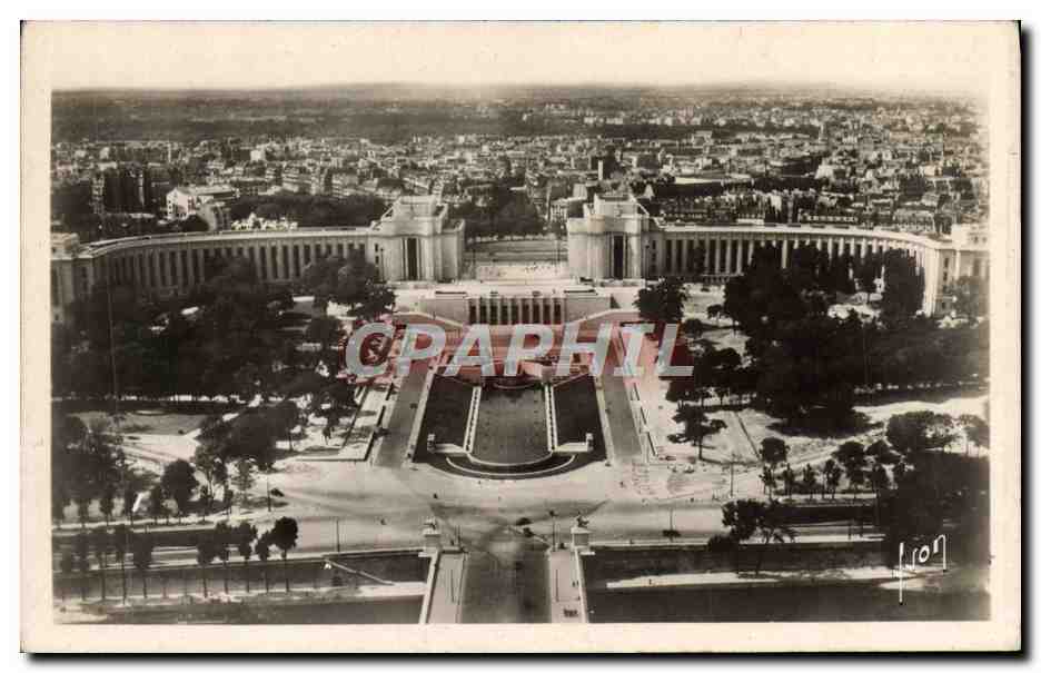 Paris... en Flanant — Le Palais de Chaillot — Éditions d'Art Martel, Paris
